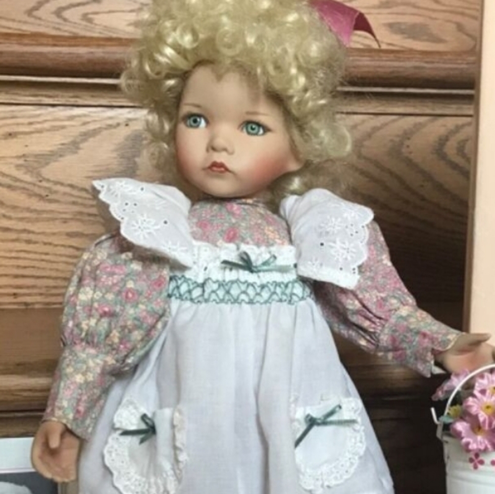 MARY MARY QUITE CONTRARY DOLL